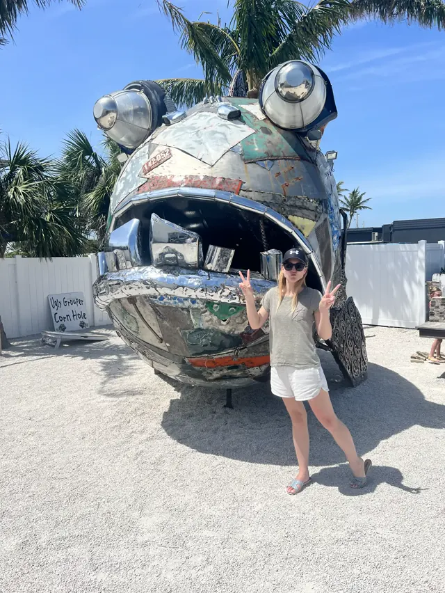 The Ugly Grouper: Family-Friendly Dining in Holmes Beach